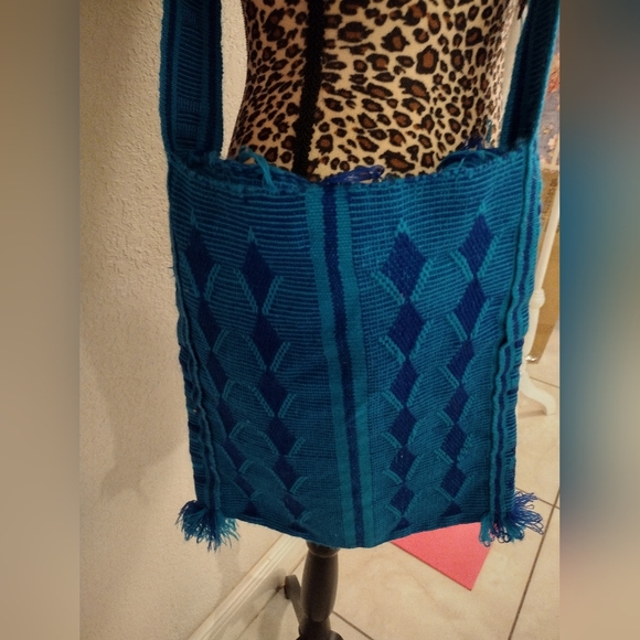 Blue Fringed Tassels Women's Crochet Bag - Picture 5 of 7